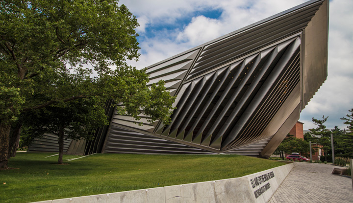 Side profile of the Eli and Edith Broad Art Museum on the Michigan State University campus